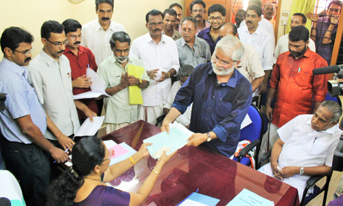 ഏറ്റുമാനൂരില്‍ അഡ്വ.കെ. സുരേഷ് കുറുപ്പ്   നാമനിര്‍ദ്ദേശപത്രിക സമര്‍പ്പിച്ചു