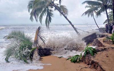 കടല്‍ക്ഷോഭത്തിനെതിരെ ഫലപ്രദമായ നടപടികള്‍ക്ക് തീരുമാനം