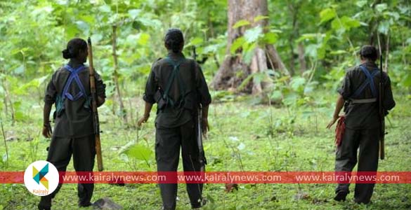 നിലമ്പൂരിലെ ആദിവാസി കോളനിയില്‍ മാവോയിസ്റ്റുകള്‍ ക്ലാസെടുത്തതായി സൂചന ലഭിച്ചു