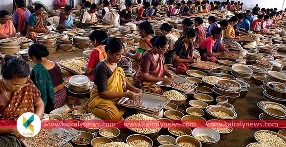 മൂന്നര ലക്ഷത്തോളം സ്ത്രീ തൊഴിലാളികൾ പട്ടിണിയിൽ; മെയ് ദിനം തൊഴിലാളി വഞ്ചനാ ദിനമായി ആചരിച്ചു