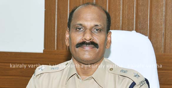 മകന്‍റെ വിവാഹത്തിന് വധുവിന്‍റെ ആഭരണങ്ങൾക്ക് പൊലീസ് കാവല്‍; എസ് പി വേണുഗോപാലിന് എതിരേ കൂടുതല്‍ ആരോപണം