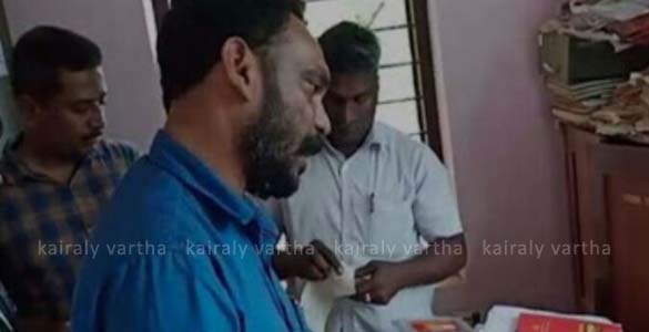 കൈക്കൂലി വാങ്ങുന്നതിനിടെ വില്ലേജ് എക്സ്റ്റന്‍ഷന്‍ ഓഫീസര്‍ പിടിയില്‍