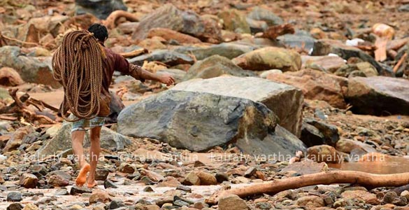 ഇനിയും അഞ്ചു പേര്‍: തെരയേണ്ടെന്ന് ബന്ധുക്കൾ; ദുരന്ത നിവാരണസേന തെരച്ചിൽ അവസാനിപ്പിച്ചു