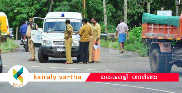 തലയും മുഖവും ഷാളു കൊണ്ട് മറച്ച് സ്കൂട്ടര്‍ യാത്ര; പിന്തുടര്‍ന്ന് പിടിച്ച പോലീസിന് നേരെ യുവതിയുടെ കയ്യേറ്റശ്രമം