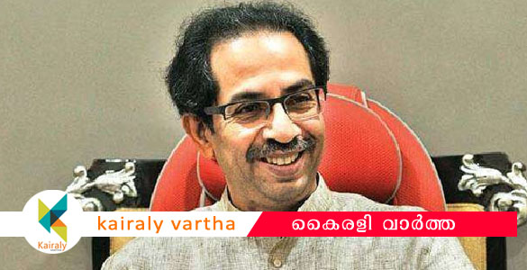 മറാത്ത മണ്ണില്‍ ഗുജറാത്ത് കമ്പനിയ്ക്ക് ഫഡ്‌നാവിസ് സര്‍ക്കാര്‍ നല്‍കിയ കരാറുകള്‍ റദ്ദാക്കി ഉദ്ധവ് താക്കറെ