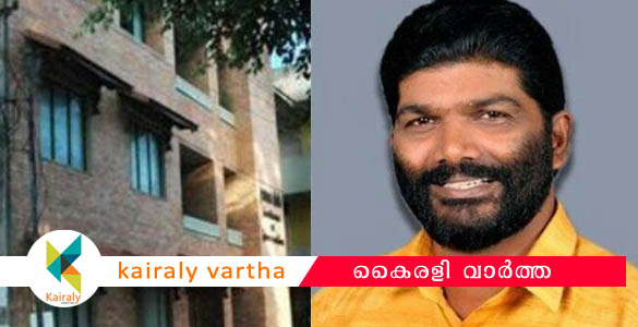 തി​രു​വ​ന​ന്ത​പു​രം പ്ര​സ് ക്ല​ബ്‌ സെ​ക്ര​ട്ട​റി രാ​ധാ​കൃ​ഷ്ണ​നെ മാറ്റി; അംഗത്വവും സസ്പെന്‍ഡ് ചെയ്തു