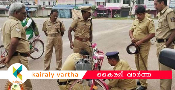 ഹര്‍ത്താല്‍ ദിനത്തില്‍ വിദ്യാര്‍ത്ഥിനിയ്ക്ക് സഹായവുമായി കേരള പോലീസ്