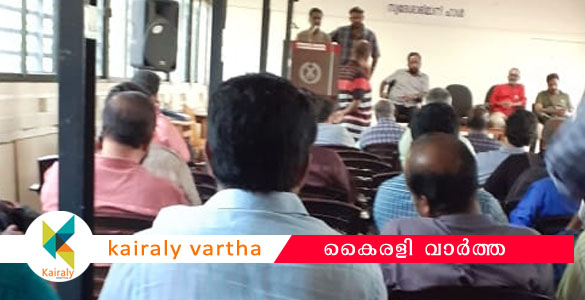 തിരുവനന്തപുരം പ്രസ് ക്ലബില്‍ സംഘര്‍ഷം: സാബ്ളു തോമസ് ഉൾപ്പെടെ അഞ്ചു പേർക്കെതിരേ കേസ്