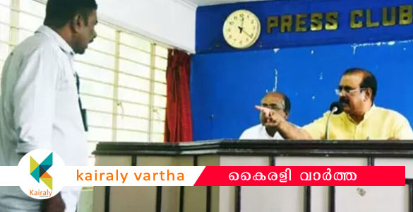 മാ​ധ്യ​മ​പ്ര​വ​ര്‍​ത്ത​ക​നെ ഭീ​ഷ​ണി​പ്പെ​ടു​ത്തി​യ​തി​ന് ടി.പി. സെ​ൻ​കു​മാ​റി​നെ​തി​രെ പോ​ലീ​സ് കേ​സ്