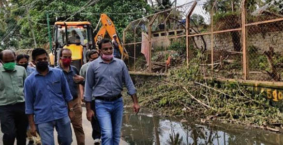 അനന്തപുരിയിലെ വെള്ളക്കെട്ട്; ഓടകളിലെ മാലിന്യവും ചെളിയും നീക്കം ചെയ്യാന്‍ നിര്‍ദ്ദേശം