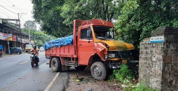 കാഞ്ഞിരപ്പള്ളിയിൽ പിക്കപ്പ് ജീപ്പും മിനി ലോറിയും കൂട്ടിയിടിച്ച് ഒരാൾ മരിച്ചു