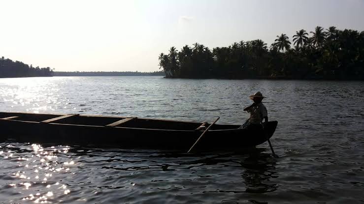 ഓറഞ്ച് അലര്‍ട്ട്; മത്സ്യബന്ധനത്തിന് ഇന്നു മുതല്‍ നിരോധനം