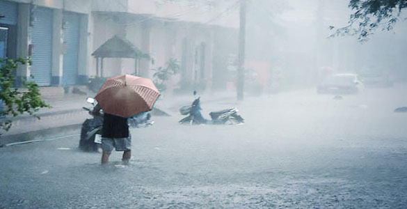 കേരളത്തിൽ അതിതീവ്ര മഴയും കാറ്റും : പതിനാലു ജില്ലകളിലും ഓറഞ്ച് അലേർട്ട് പ്രഖ്യാപിച്ചു