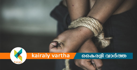 വീ​ണ്ടും സ്വ​ര്‍​ണ​ക്ക​ട​ത്ത് സം​ഘ​ത്തി​ന്‍റെ കി​ഡ്‌​നാ​പ്പിം​ഗ്; അ​ന്വേ​ഷ​ണം ആ​രം​ഭി​ച്ച​​ പി​ന്നാ​ലെ മോ​ച​നം