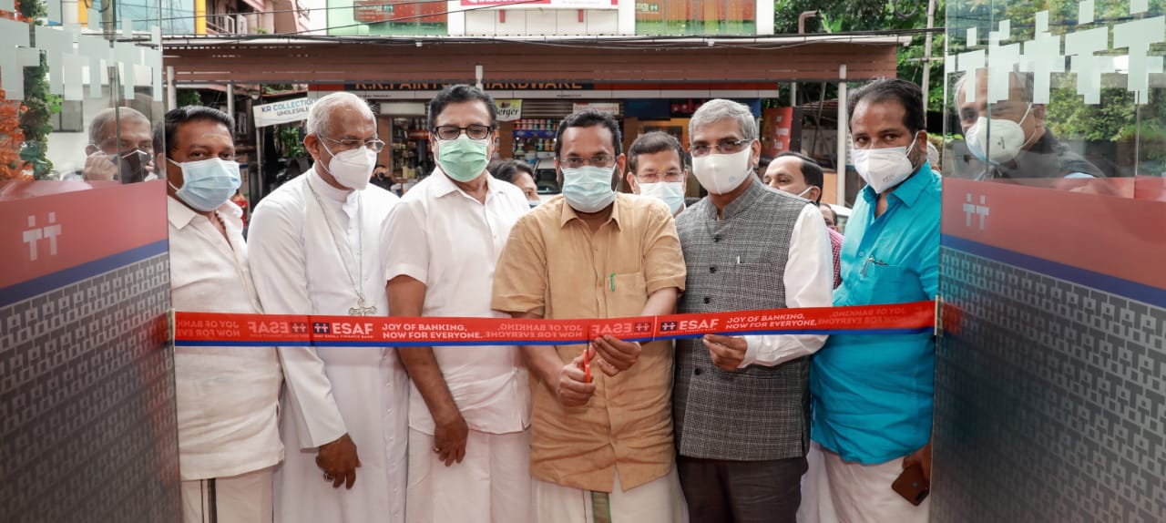 ഇസാഫ് ബാങ്ക് കോര്‍പ്പറേറ്റ് അനെക്‌സും പുതിയ ശാഖയും ഉദ്ഘാടനം ചെയ്തു