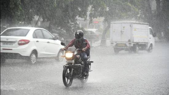 ശക്തമായ മഴ സാധ്യത; കോട്ടയം  ജില്ലയിൽ രണ്ടു ദിവസം മഞ്ഞ അലേർട്ട്