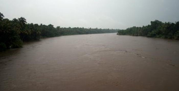 ഷോളയാർ ഡാമിന്‍റെ ഷട്ടറുകൾ ഉയർത്തി; ചാലക്കുടി പുഴയിൽ ജലനിരപ്പ് ഉയർന്നു