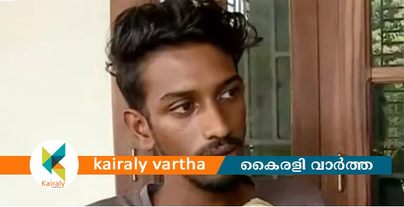 റാ​ഗിം​ഗ്: ക​ണ്ണൂ​രി​ൽ കോ​ള​ജ് വി​ദ്യാ​ർ​ഥി​ക്ക് ക്രൂ​ര​മ​ർ​ദ​നം; സീനിയർ വിദ്യാർഥികൾക്ക് സസ്പെൻഷൻ