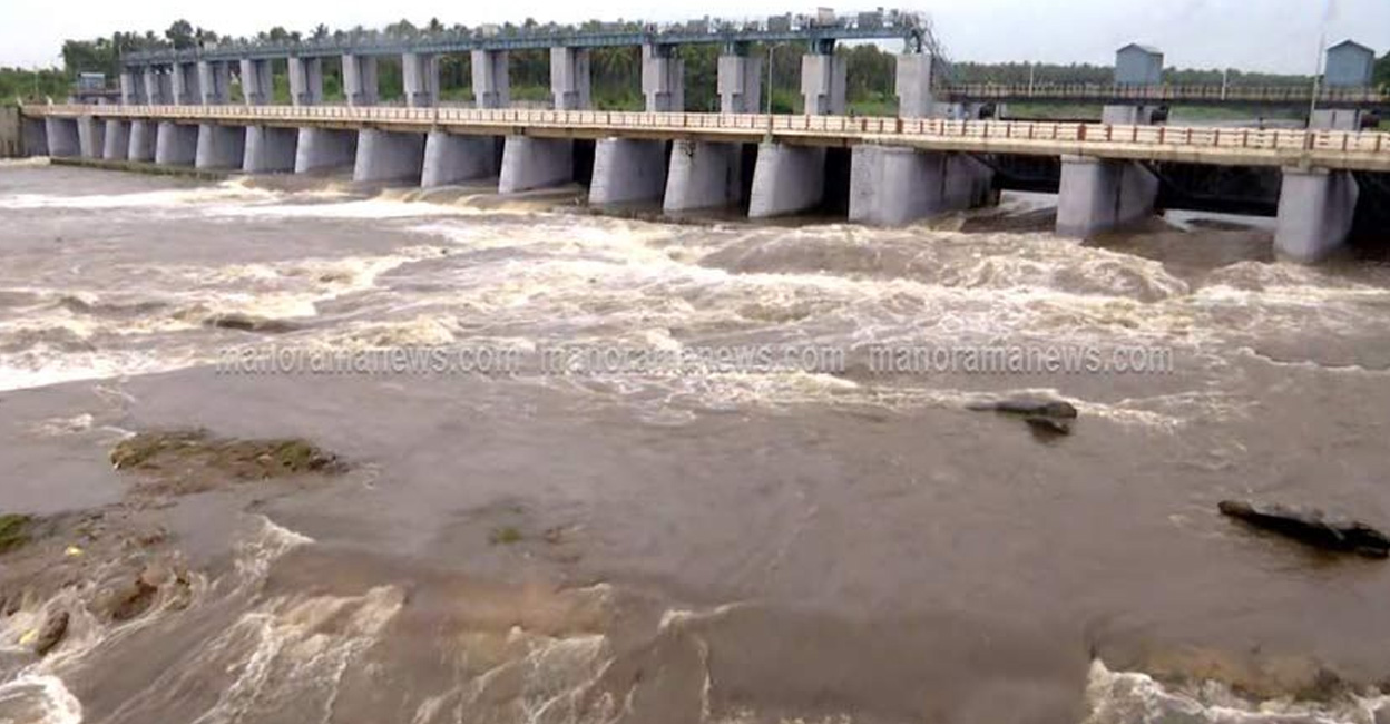 ആളിയാർ ഡാം തുറന്നു: പാലക്കാട്ടെ പുഴകളിൽ കുത്തൊഴുക്ക്; മുന്നറിയിപ്പ് നൽകാത്തതിൽ പ്രതിഷേധം