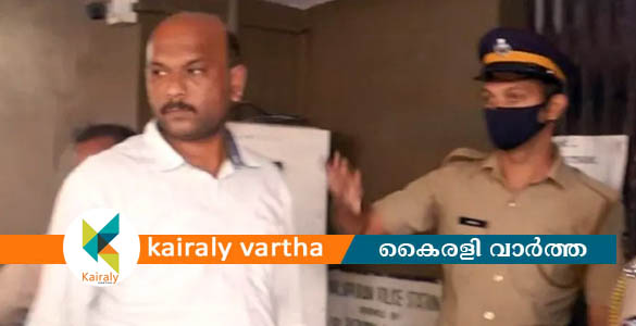 മലപ്പുറത്ത് വൻ കുഴൽപ്പണവേട്ട: പിടികൂടിയത് ഒന്നര കോടിയോളം രൂപ; രണ്ട് പേര്‍ പിടിയില്‍