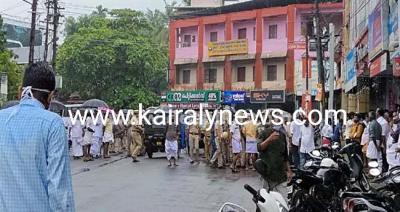 ഒറ്റ വോട്ടു പോലും വീണില്ല; തൊടുപുഴയിൽ സംഘർഷാവസ്ഥ: ബാങ്ക് തെരഞ്ഞെടുപ്പ് മാറ്റി