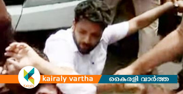 ഇ​ഡി ഓ​ഫീ​സി​ലേ​ക്ക് മാര്‍ച്ച്: ഛത്തീ​സ്ഗ​ഡ് മു​ഖ്യ​മ​ന്ത്രി ഉള്‍പ്പെടെ കോ​ൺ​ഗ്ര​സ് നേ​താ​ക്ക​ൾ​ക്ക് പ​രി​ക്ക്