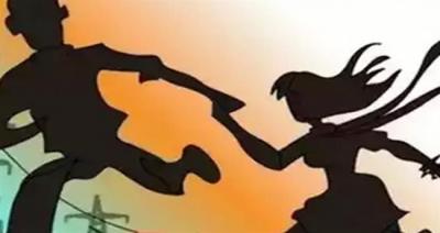 കാണാതായ അഞ്ചാം ക്ലാസ് വിദ്യാർഥിനിയെ കണ്ടെത്തിയത്16 കാരനായ കാമുകനൊപ്പം തിയറ്ററിൽ