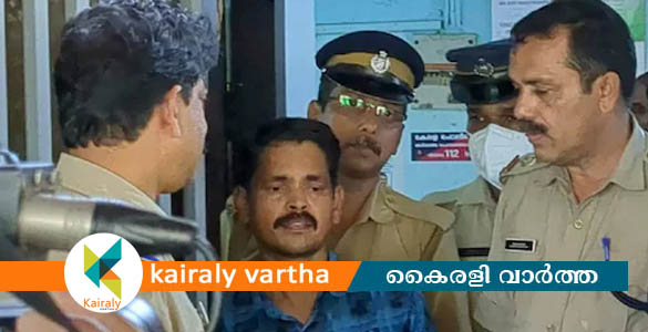 ക​ള്ള​ക്ക​ട​ത്തി​ന് സ​ഹാ​യം: ക​രി​പ്പൂ​ര്‍ വിമാനത്താവളത്തില്‍ ക​സ്റ്റം​സ് സൂ​പ്ര​ണ്ട് പി​ടി​യി​ൽ