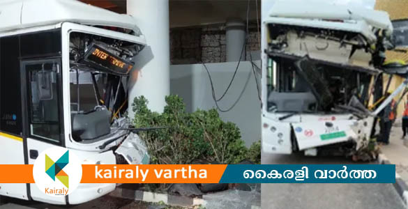 ബം​ഗ​ളൂ​രു കെ​മ്പ​ഗൗ​ഡ വി​മാ​ന​ത്താ​വ​ള​ത്തി​ൽ ബ​സ് തൂ​ണി​ലി​ടി​ച്ച് 10 പേ​ർ​ക്ക് പ​രി​ക്ക്