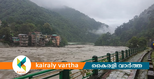 സിക്കിമിൽ മേഘ വിസ്ഫോടനവും മിന്നൽ‌ പ്രളയവും; 23 സൈനികരെ കാണാതായി‌