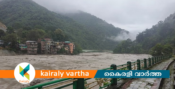 സിക്കിം മിന്നൽ പ്രളയം: 18 മൃതദേഹങ്ങൾ കണ്ടെത്തി; കാണാതായവർക്കായി തിരച്ചിൽ തുടരുന്നു