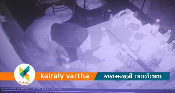 കോട്ടയം നഗര മധ്യത്തിൽ നിരവധി കടകളിൽ മോഷണം