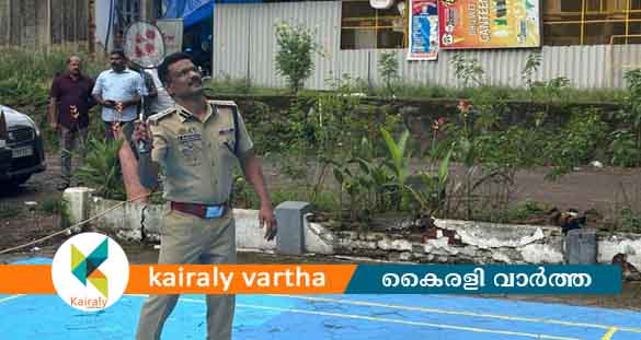 കോട്ടയം ജില്ലയിലെ പോലീസ് സേനാംഗങ്ങൾക്കായി നിര്‍മ്മിച്ച ഷട്ടിൽ കോർട്ടിന്‍റെ ഉദ്ഘാടനം നിർവഹിച്ചു