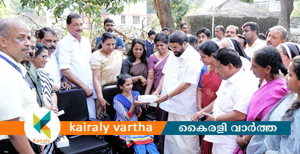 ഭിന്നശേഷിക്കാർക്ക് കോട്ടയം ജില്ലാപഞ്ചായത്തിന്‍റെ സ്കൂട്ടറും ഇലക്ട്രിക് വിൽചെയറും വിതരണം ചെയ്തു