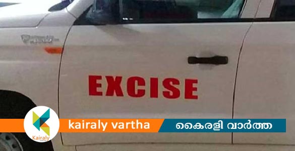 കോട്ടയത്ത് കഞ്ചാവുമായി പത്താം ക്ലാസ് വിദ്യാര്‍ഥി എക്‌സൈസ് പിടിയില്‍