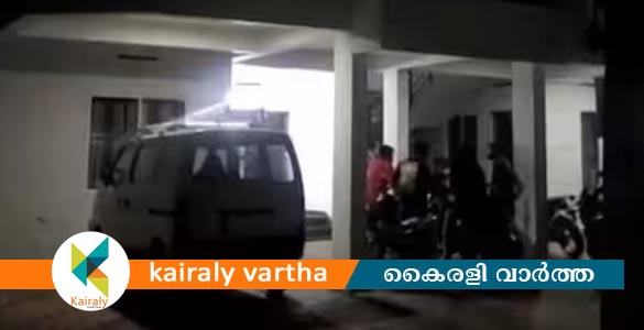 കൊച്ചിയിൽ ലഹരി മാഫിയ സംഘം രണ്ട് പേരെ തട്ടിക്കൊണ്ടു പോയി