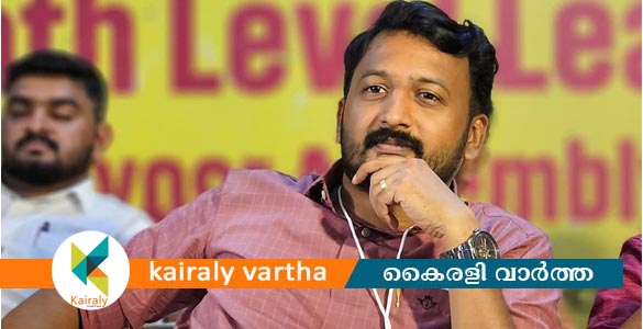 രാഹുല്‍ മാങ്കൂട്ടത്തിലിന് പാര്‍ട്ടിയില്‍ നിന്ന് സസ്‌പെന്‍ഷന്‍; എംഎല്‍എ സ്ഥാനത്ത് തുടരും