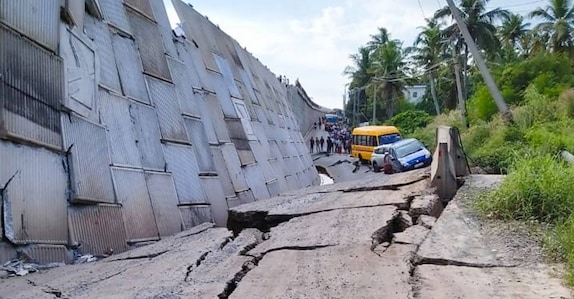 ദേശീയപാത തകർന്നതിനാൽ കൊല്ലത്തിനും തിരുവനന്തപുരത്തിനും ഇടയിൽ ഗതാഗതക്രമീകരണം