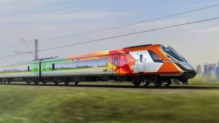 വന്ദേഭാരത് ട്രെയിനിന് മുന്നിൽ ഓട്ടോറിക്ഷ ഓടിച്ചു കയറ്റി;  ഡ്രൈവർ കസ്റ്റഡിയിൽ