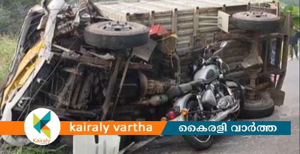 റോഡിൽ മറിഞ്ഞു കിടന്ന വാനിൽ ബൈക്കിടിച്ചു; മാളയിൽ 60കാരന് ദാരുണാന്ത്യം