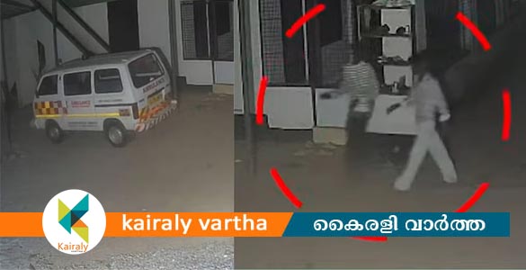 കല്ലമ്പലത്ത് നിന്ന് വിദ്യാർഥികൾ ആംബുലൻസ് കടത്തിക്കൊണ്ട് പോയി