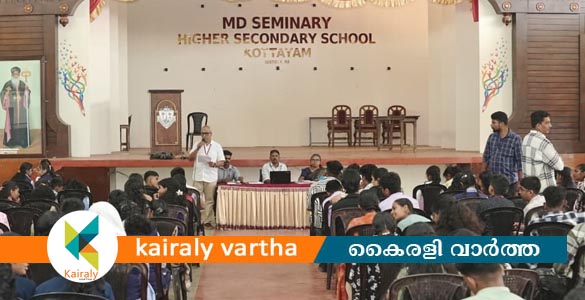 ചീഫ് മിനിസ്റ്റേഴ്&zwnj;സ് മെഗാ ക്വിസ്;  ജില്ലാതല മത്സരത്തിന് 40 ടീമുകൾ