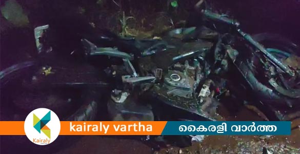 കൊട്ടാരക്കരയിൽ ബൈക്കുകൾ കൂട്ടിയിടിച്ച് തീപിടിച്ചു; രണ്ടുപേർക്ക് ദാരുണാന്ത്യം