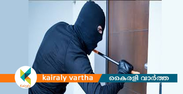 പന്തളത്ത് പ്രവാസിയുടെ വീട്ടിൽ വൻ കവർച്ച; മോഷ്ടിച്ചത് 50 പവൻ സ്വർണാഭരണങ്ങൾ