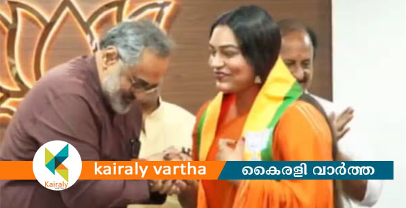 സോഷ്യൽ മീഡിയ ഇൻഫ്ലുവൻസർ സീമ വിനീത് ബിജെപിയിൽ ചേർന്നു