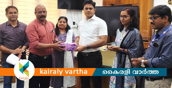 അക്ഷരോന്നതി പുസ്തക വിതരണം കോട്ടയം ജില്ലാ കളക്ടര്&zwj;  ഉദ്ഘാടനം ചെയ്തു