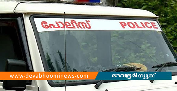 പാളയത്ത് ബസ് ജീവനക്കാർ തമ്മിൽ സംഘർഷം; ബസിൻ്റെ ചില്ല് തകർത്തു