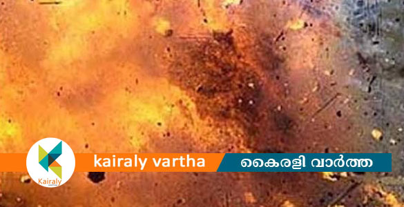 ഡല്&zwj;ഹിയില്&zwj; ഇ-ഓട്ടോ പൊട്ടിത്തെറിച്ച് അപകടം; രണ്ട് പേര്&zwj;ക്ക് ദാരുണാന്ത്യം