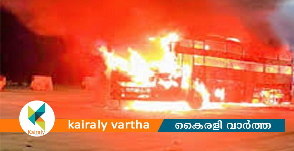 ​ഗ്രേറ്റർ നോയിഡയിൽ ഓടിക്കൊണ്ടിരുന്ന സ്ലീപ്പർ ബസിന് തീപിടിച്ചു: 9 മരണം