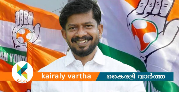 മന്ത്രി ഒ ജെ ജനീഷിന് നേരെ യുവമോർച്ചയുടെ കരിങ്കൊടി പ്രതിഷേധം